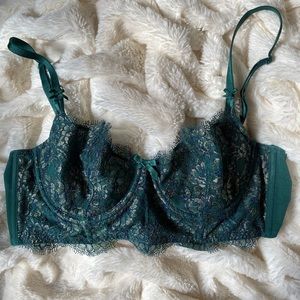Victoria’s Secret Emerald and Gold Bra